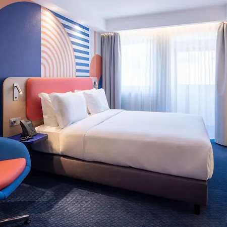 Express & - Principe Real By Ihg Hotell 3*