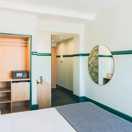 Express & - Principe Real By Ihg Hotell 3*