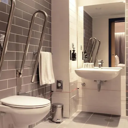 Hotel Express & - Principe Real By Ihg Lisbon