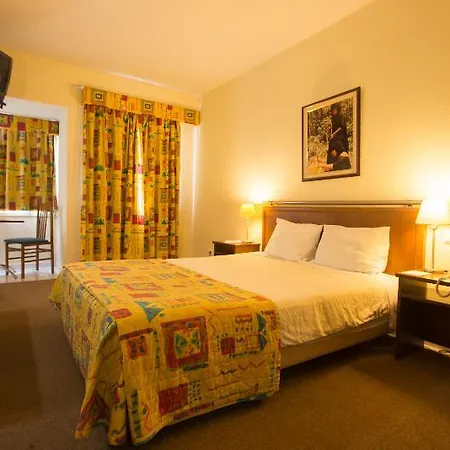 Express & - Principe Real By Ihg Hotel Lissabon
