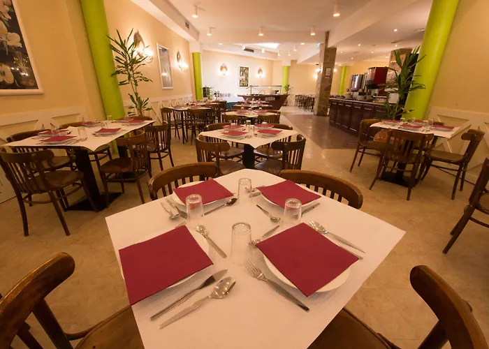 Express & - Principe Real By Ihg Lisboa