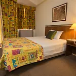 Express & - Principe Real By Ihg מלון